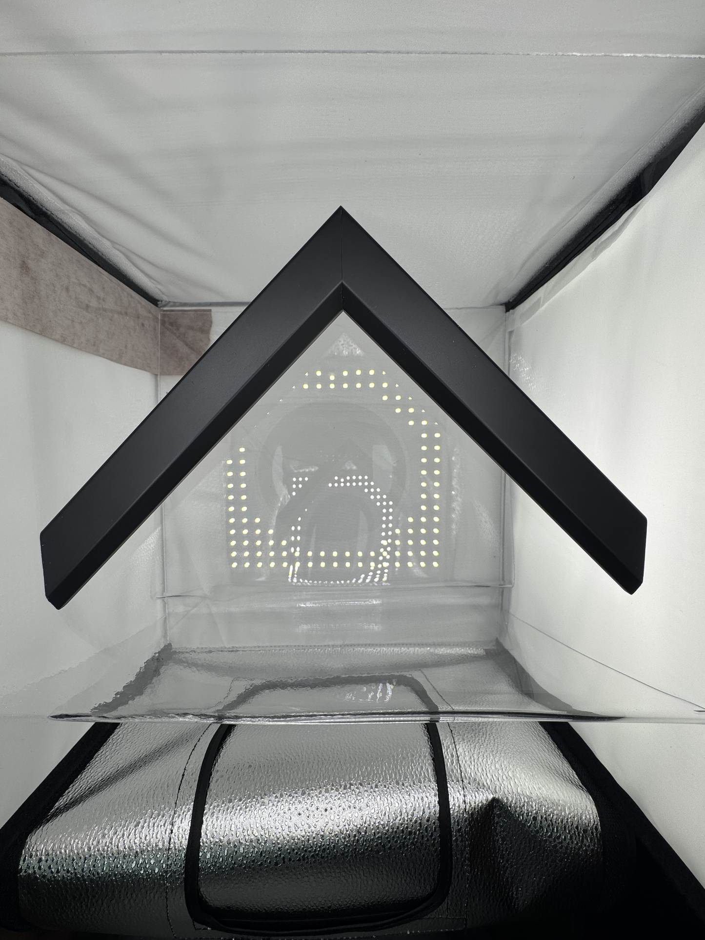 Black beveled edge