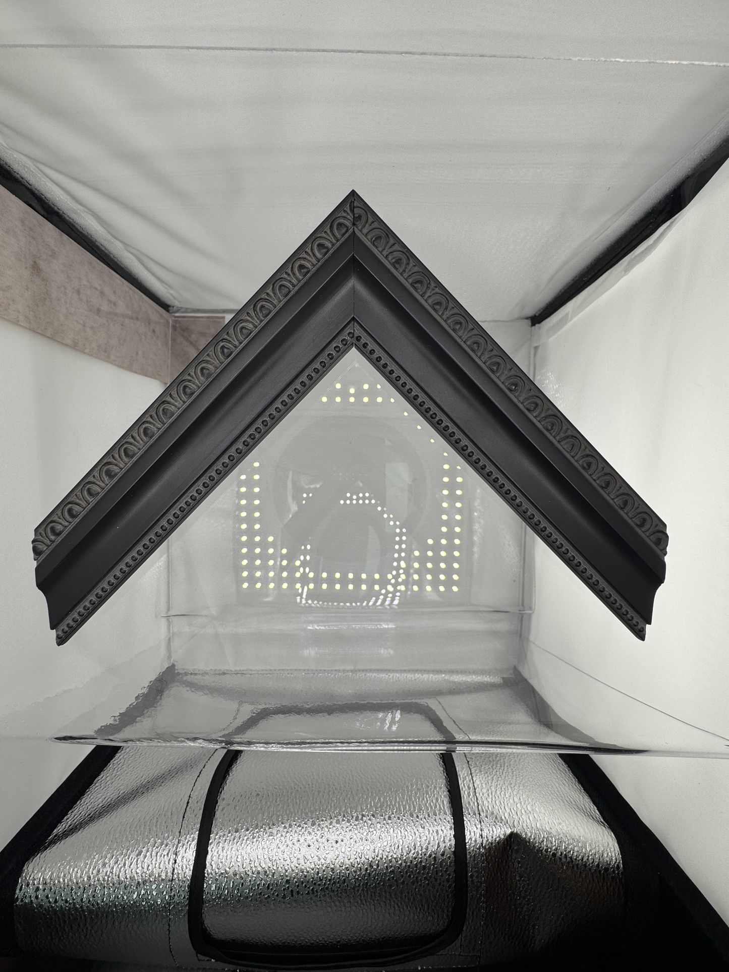 Black ornate edges